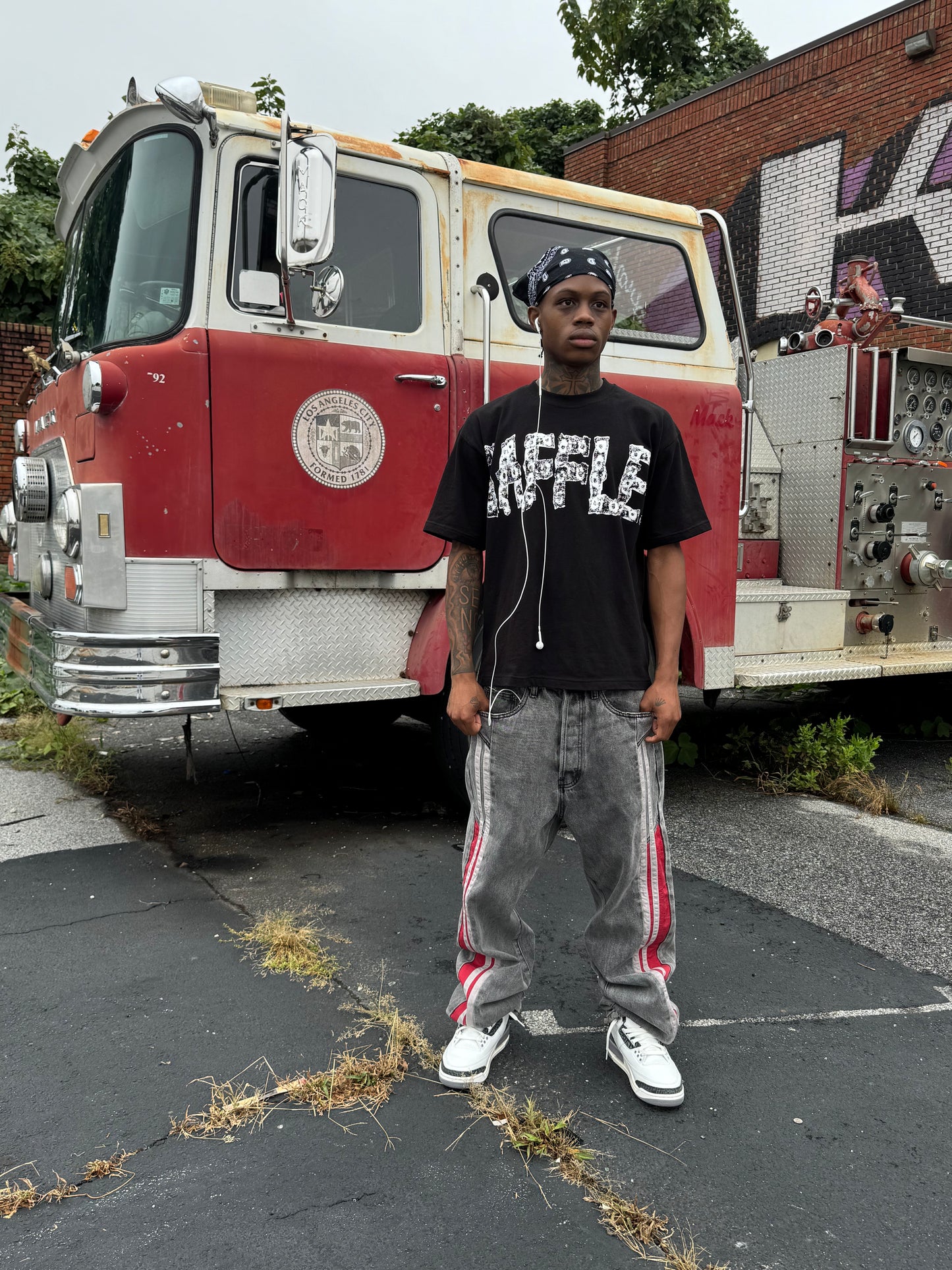 Flying Money Tee