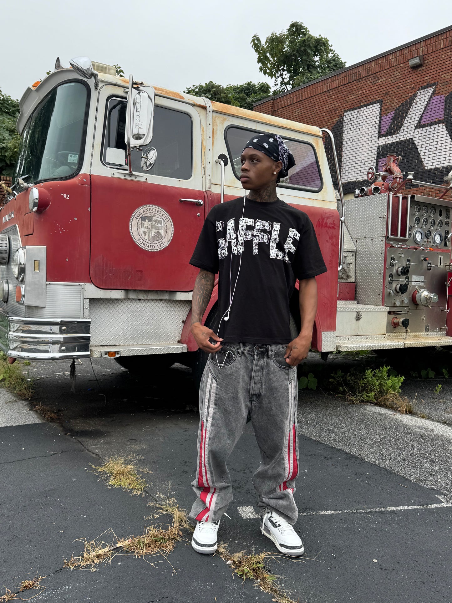 Flying Money Tee